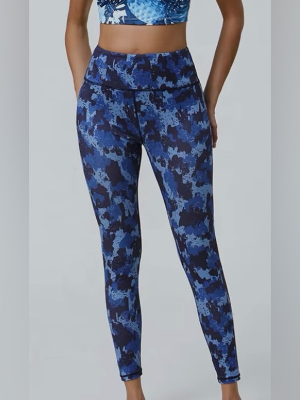 Zella  Women's Blue Mica Camo High Waisted Athletic Leggings NWOT 
Size L 12-14